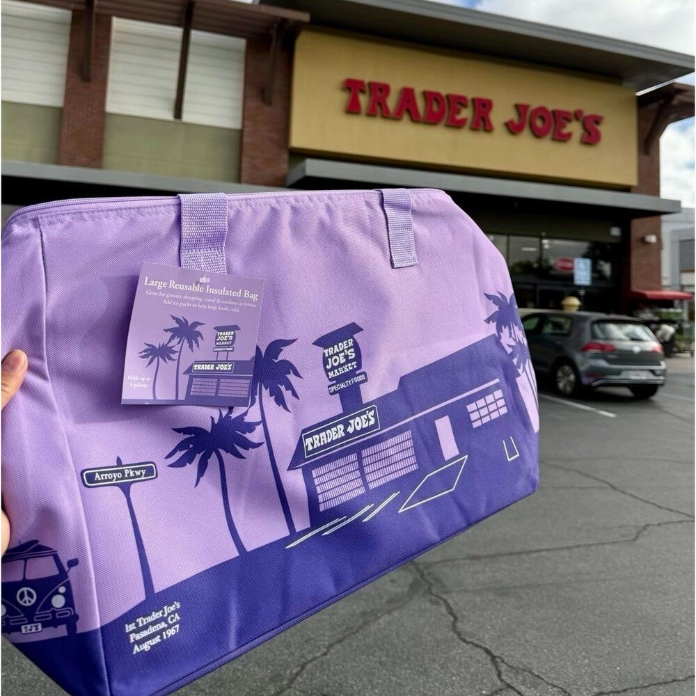 2026 New Trader Joe’s large purple lavender insulated cooler bag New Style